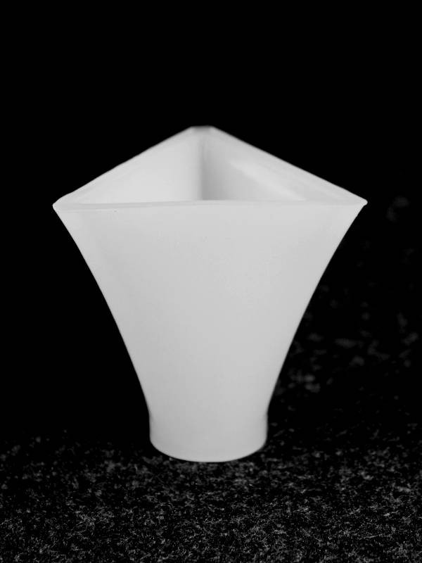 FORMA Silikonski kalup STOŽEC TRIKOTNI (premer 50 mm)