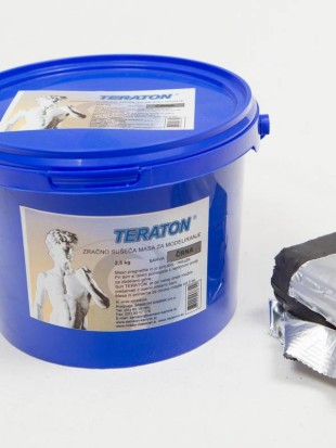 TERATON BLACK air-hardening modelling clay 2,5 kg