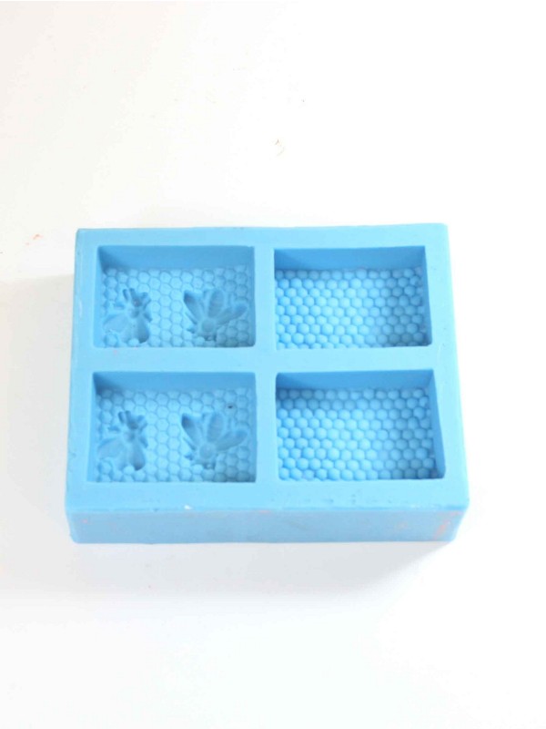 MOLD 4 - 2x beehive rectangle and 2x beehive two bees rectangle